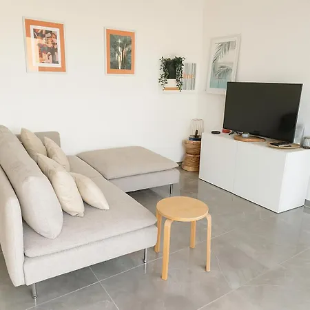 Sunny Penthouse With Large Terrace شقة *