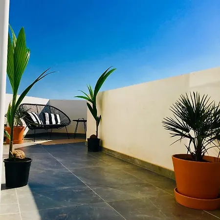 Apartment Deluxe Penthouse Charming Location Rooftop Views