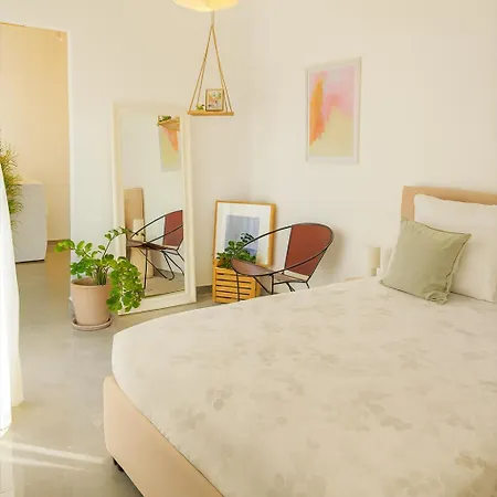 Daire Sunny Penthouse With Large Terrace
