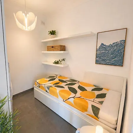 Apartamento Sunny Penthouse With Large Terrace *