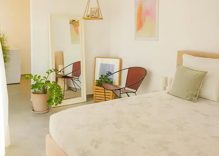 شقة Sunny Penthouse With Large Terrace